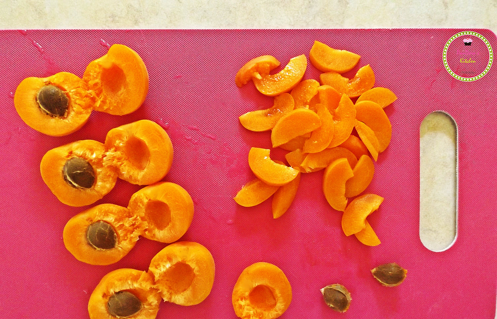 pandoras-kitchen-blog-apricot-foodbloggers