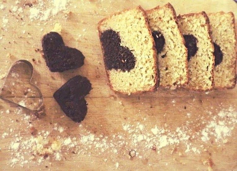 pandoras-kitchen-blog-greece-heart-valantine-cake-love